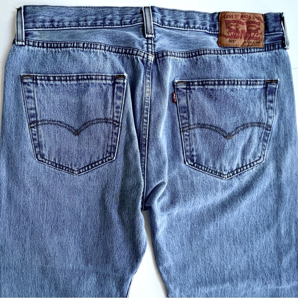 Levi’s 501 Blue Jeans - Picture 9 of 16